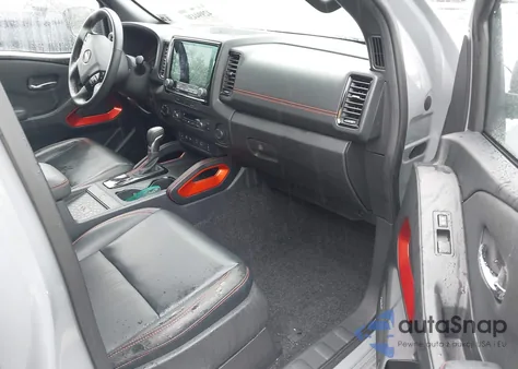 2023 Nissan Frontier Pro-4X 4X4 z USA, uszkodzony, nr VIN 1N6ED1EK9PN669470